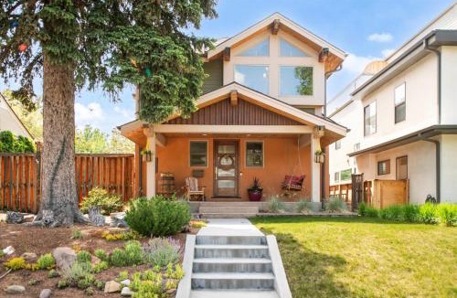 Berkeley House | Hot Tub Soaks & Foodie Strolls! Berkeley Area Base