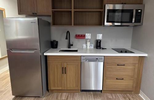 Northeast Heights Hotel | Hotel Kiva, an Ascend Collection Hotel