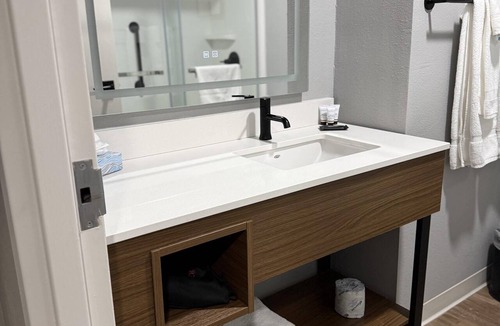 Northeast Heights Hotel | Hotel Kiva, An Ascend Collection Hotel