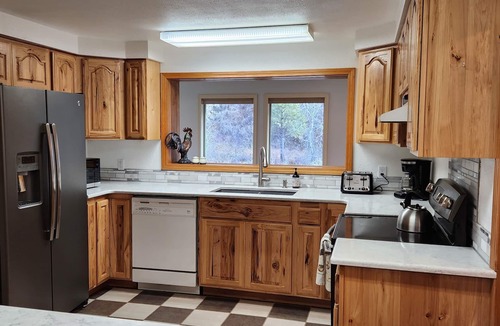 Oxbow House | House right on Pine Creek, only one mile from the Snake.