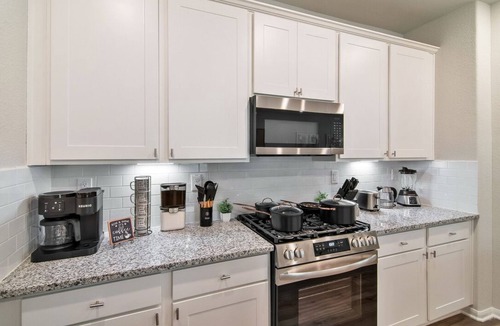 Magnolia House | House Star Wars Themed w/Arcade Garage Room - 5 bedrooms near The Woodlands