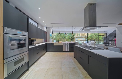 Houston House | Houston Modern Marvel