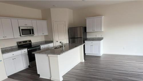 Northside Villa | Houstons Most Comfortable &Spacious