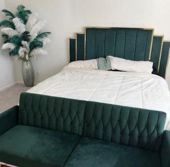Northside Villa | Houstons Most Comfortable &Spacious