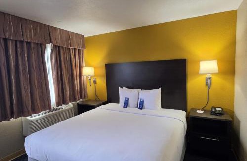 Odessa Hotel | Howard Johnson by Wyndham Odessa TX