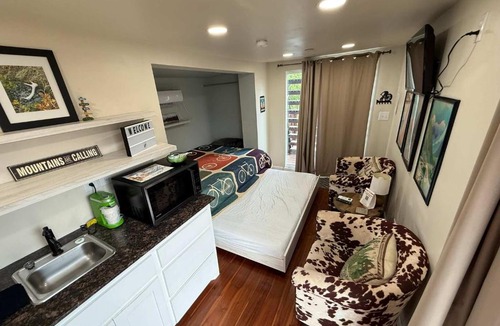 Medicine Park House | HT Innhabit rooftop view suite