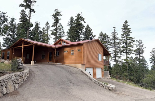Cloudcroft Cabin | Hummingbird Haven