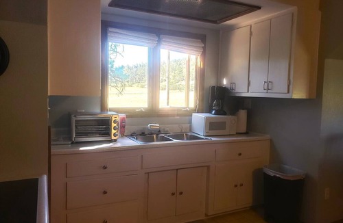 Bayfield Apartment | Hunters! Great studio apartment bordering BLM area 75/751