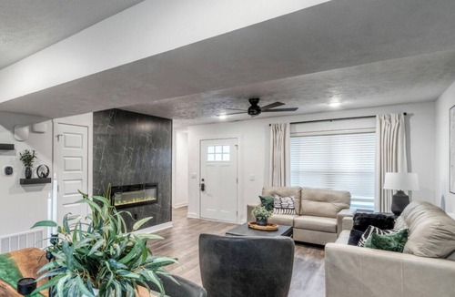 Lincoln House | Husker Getaway lll