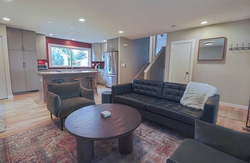 South Boulder House | Ideal location for a comfy Boulder retreat with all new flooring & furnishings!