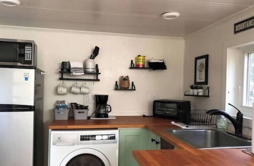 Tyrone House | Idyllwind Hills Tiny House