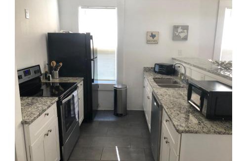 Tobin Hill Apartment | Impressive Cozy Historic 2BR Apt Near Downtown