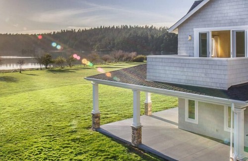 Roche Harbor House | Incredible and Elegant Waterfront Estate-Truly One of a Kind! - (Seascapes)