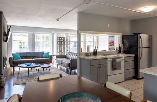 Tukwila Hotel | Interurban Suites Hotel, a Dazzler Select by Wyndham