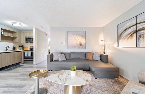 Tukwila Hotel | Interurban Suites Hotel, a Dazzler Select by Wyndham