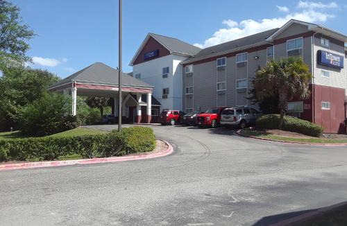 Greater Greenspoint Hotel | InTown Suites Extended Stay Houston TX - IAH Airport