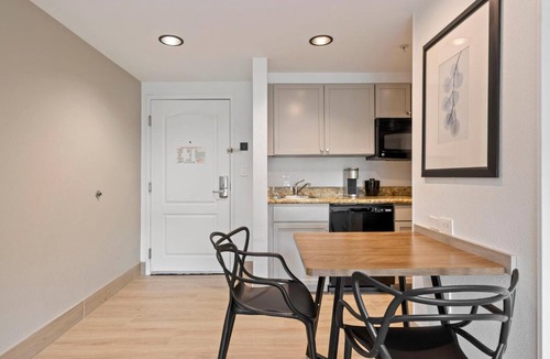 FM 1960 Hotel | Inviting Retreat Perfect for Family Comfort & Convenience | Mall - 5.8 miles