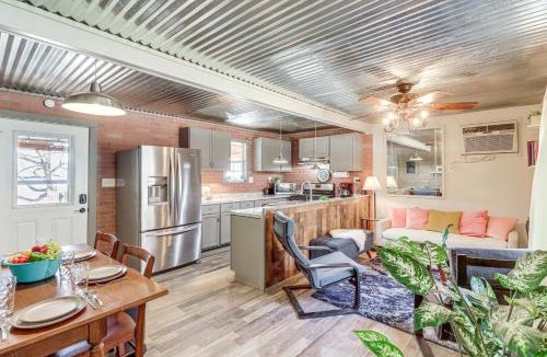 Jasper House | Jasper Cabin w/Fire Pit, Grill & Mountain Views!