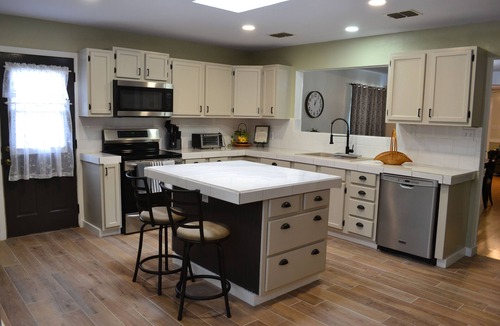 Leon Junction House | Jenkfarm Getaway Your Home Away from Home located in central Texas