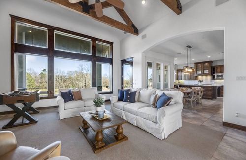 Willis House | Jubilee Group 2 min to Lake Conroe! Heated Pool, Stocked Ponds, Cute Pygmy Goats