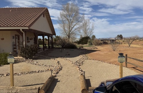 Sierra Vista Southeast Apartment | Just 20 mins from Bisbee! 2 room apartment on country hobby farm