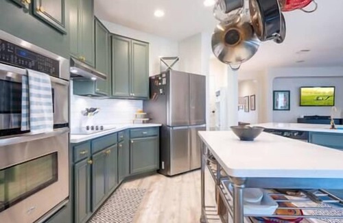 Wetmore House | JW Marriott-Patio-Grill-Pet Friendly-8 guests