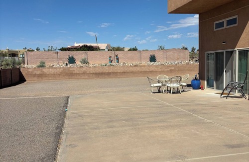 Ranchito Apartment | Kelly’s Casita with gated off road parking. Private, quiet, clean, comfortable.