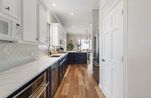 Clear Lake Shores House | Kemah's Bayfront Getaway with Pool