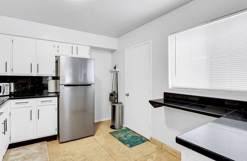 El Paso Apartment | Kentucky Urban 2BR | Near Downtown El Paso