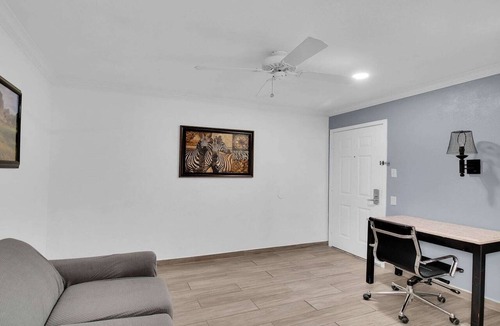 Three Rivers Apartment | King Bed Non Smoking
