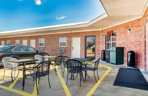 Ruleville Apartment | King Bed | Ruleville MS