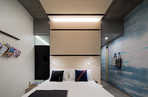 River North Art District Hotel | King Mountain View at The Source Hotel, Pets Allowed, Outdoor Pool