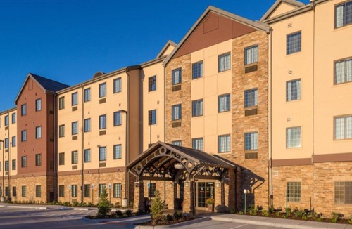 Wichita Falls Apartment | King Suite in Wichita Falls | Great for Business Travelers!