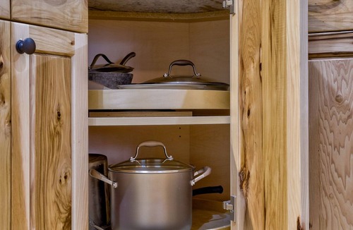 Niobrara Cabin | Kinsmen Lodge, Where You're Not Just A Guest You're Kin.