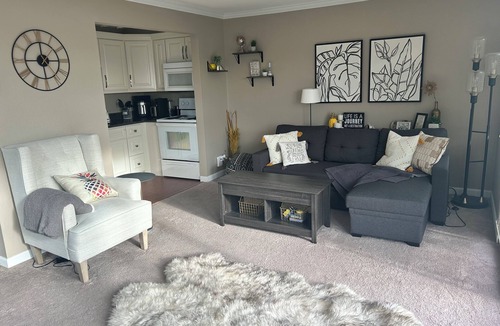 Moss Bay Condo | Kirkland's Perfect Spot!