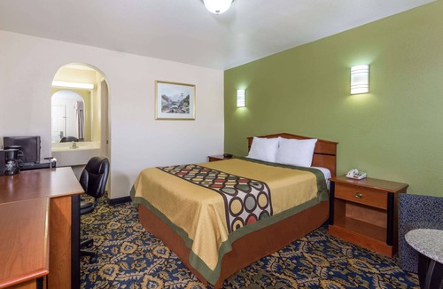 Waco Hotel | Knights Inn Franklin Ave Waco
