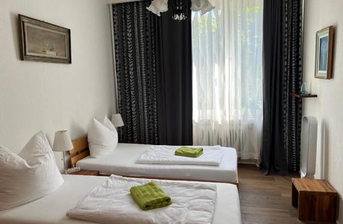 Altstadt-Nord Apartment | Koelsche Kluengel