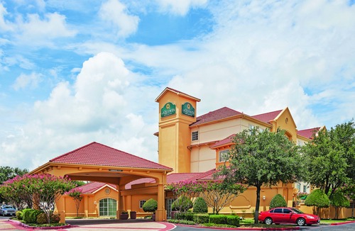 South Arlington Hotel | La Quinta by Wyndham Dallas Arlington South