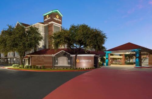 South Arlington Hotel | La Quinta by Wyndham Dallas Arlington South