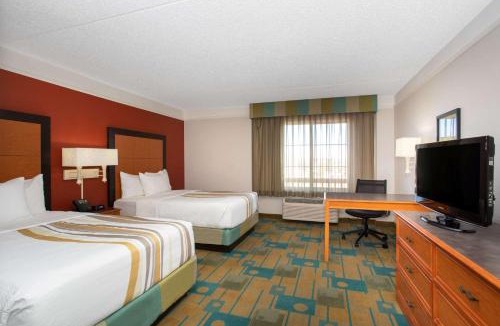 Lakewood Hotel | La Quinta by Wyndham Denver Southwest Lakewood