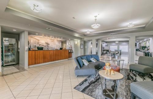 Granbury Hotel | La Quinta by Wyndham Granbury