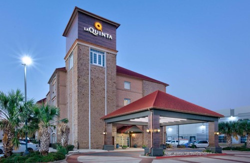 South Arlington Hotel | La Quinta by Wyndham Dallas Grand Prairie South