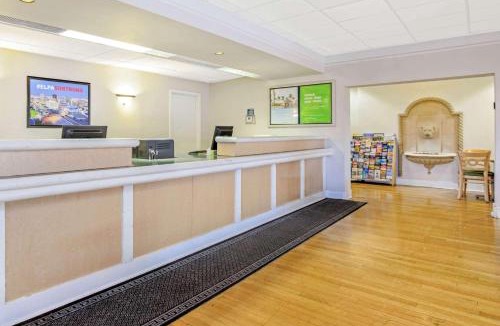 Biggs Field Hotel | La Quinta Inn by Wyndham El Paso Cielo Vista