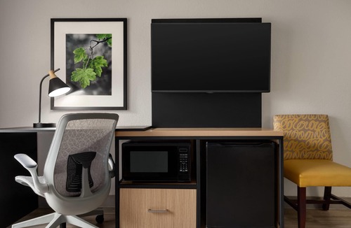 South Arlington Hotel | La Quinta Inn & Suites by Wyndham Dallas Arlington South