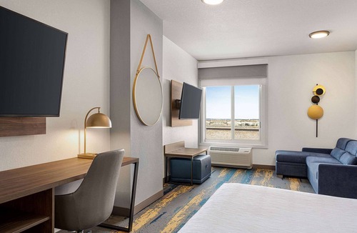 Parker Hotel | La Quinta Inn & Suites by Wyndham Denver Parker
