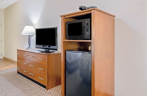 Lawton Hotel | La Quinta Inn & Suites by Wyndham Lawton/Fort Sill