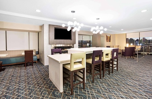 Aurora Hotel | La Quinta Inn & Suites by Wyndham Denver Aurora Medical