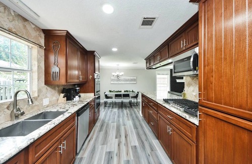 Conroe House | Lake Conroe & Golf Nearby in a Quiet Area