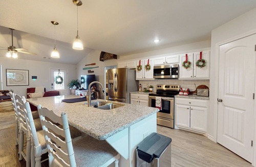 Emory House | Lake Fork Angler’s Basecamp, Steps to Bass Fishing