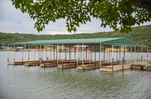 Graham Apartment | Lake front Cabin #11 with Porch - Cabin with kitchen, steps from Possum Kingdom Lake